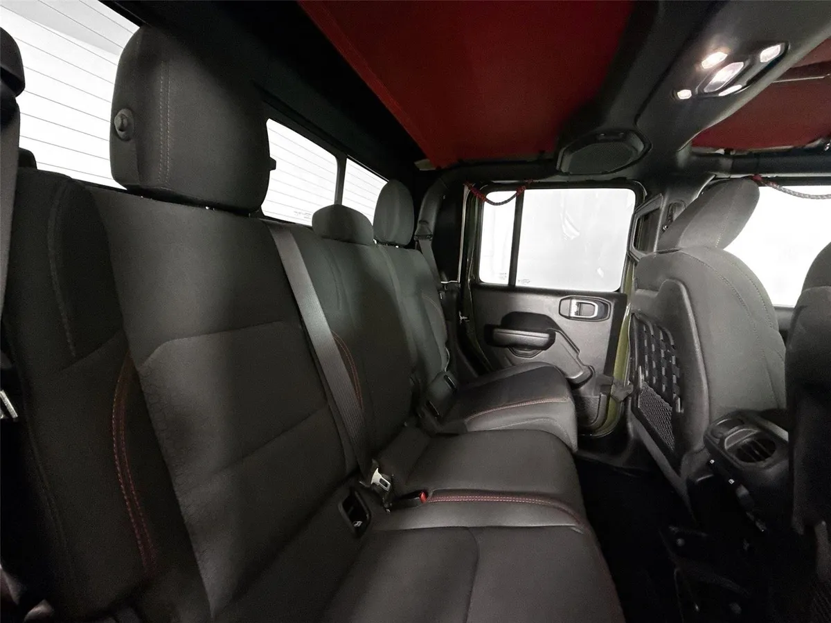 2023 Jeep Gladiator Rubicon thumbnail 39