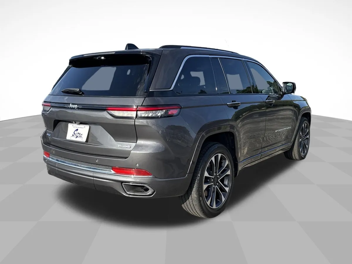 2023 Jeep Grand Cherokee 4xe Overland thumbnail 5