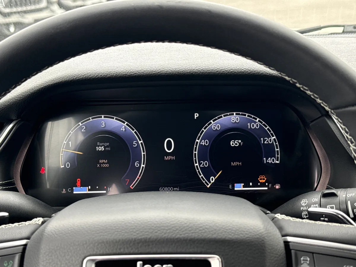 2023 Jeep Grand Cherokee Altitude thumbnail 29