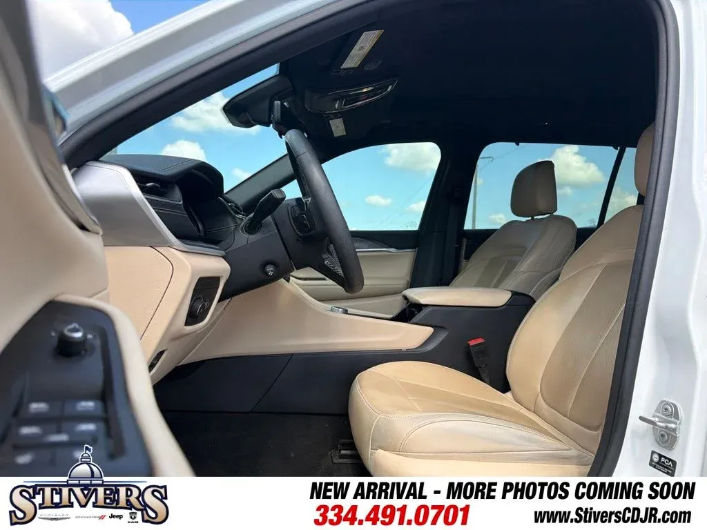 2023 Jeep Grand Cherokee L Limited thumbnail 18