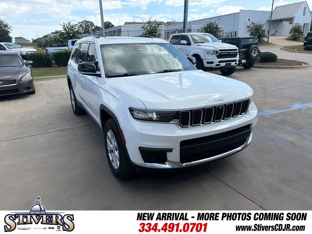 2023 Jeep Grand Cherokee L Limited thumbnail 2