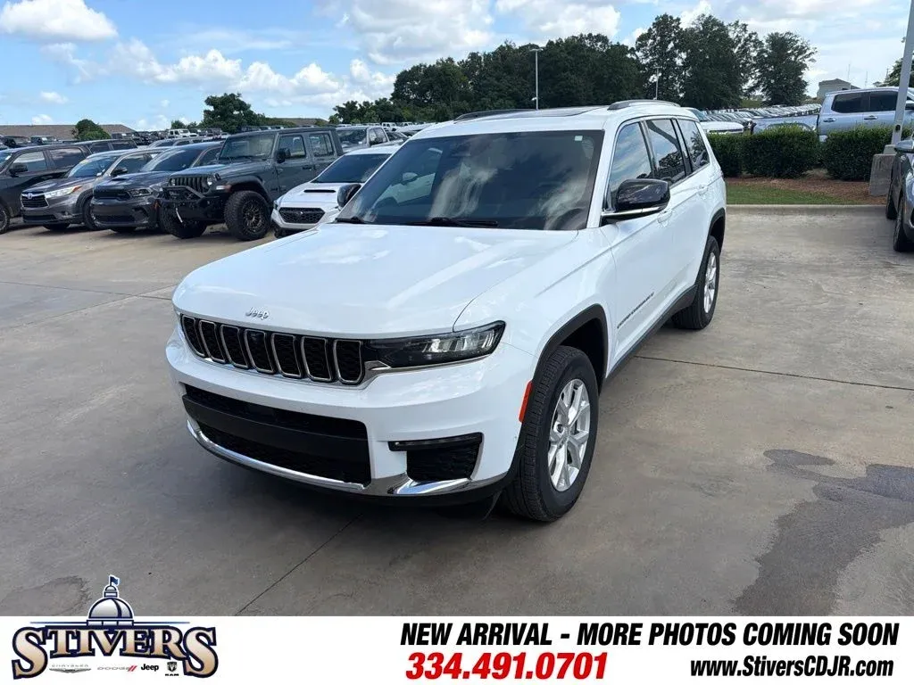 2023 Jeep Grand Cherokee L Limited thumbnail 4