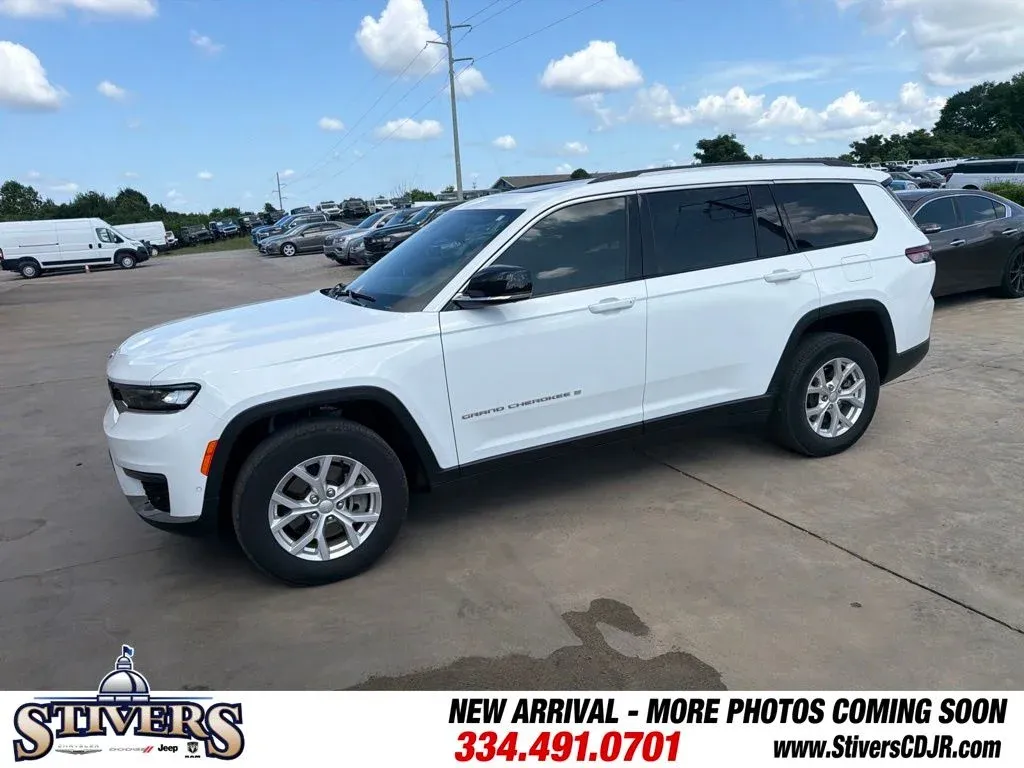 2023 Jeep Grand Cherokee L Limited thumbnail 5