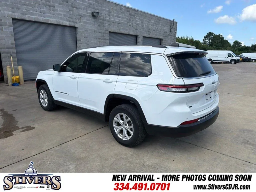 2023 Jeep Grand Cherokee L Limited thumbnail 7