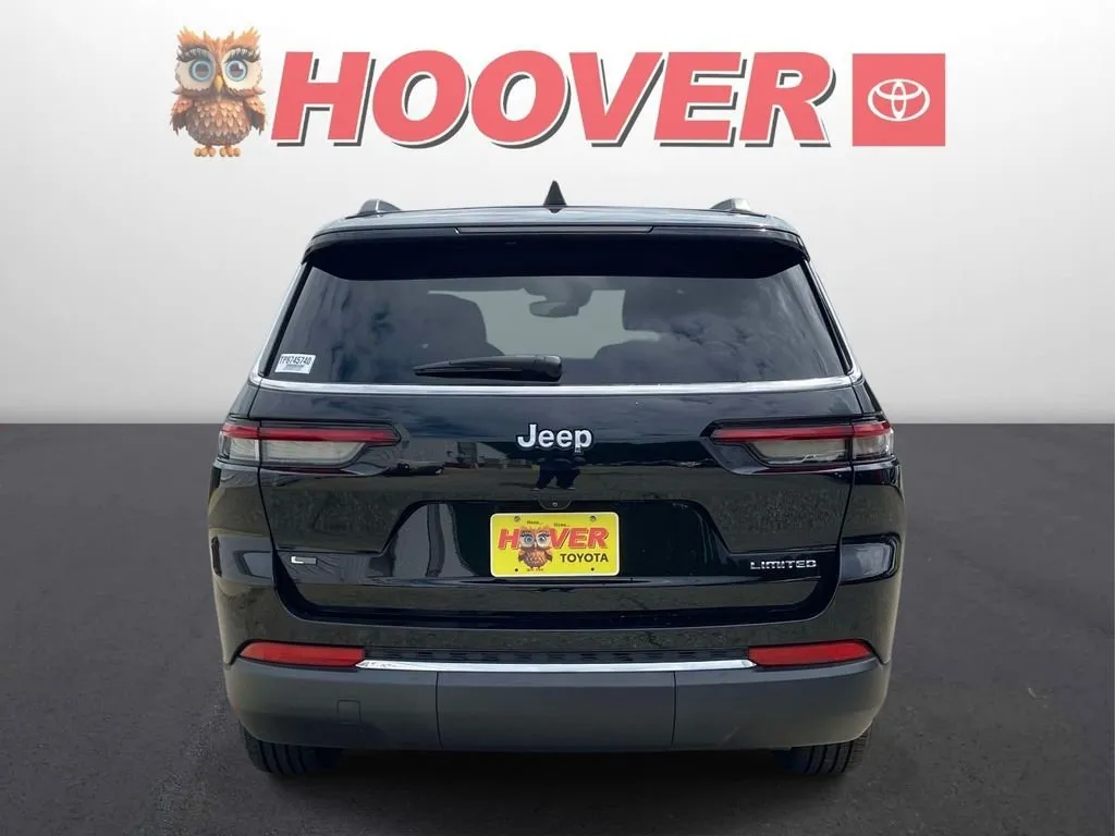 2023 Jeep Grand Cherokee L Limited thumbnail 3
