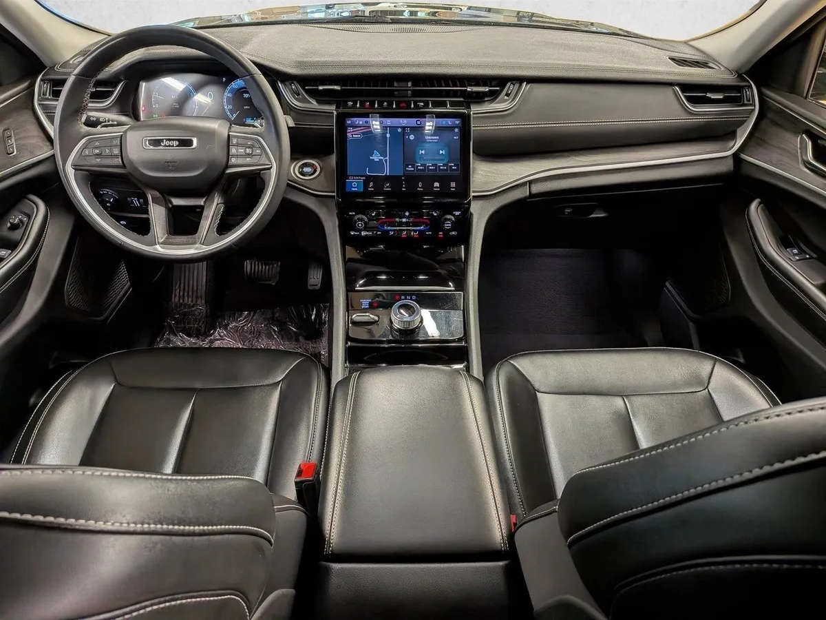 2023 Jeep Grand Cherokee L Limited thumbnail 20