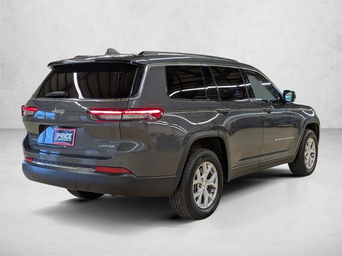 2023 Jeep Grand Cherokee L Limited thumbnail 5