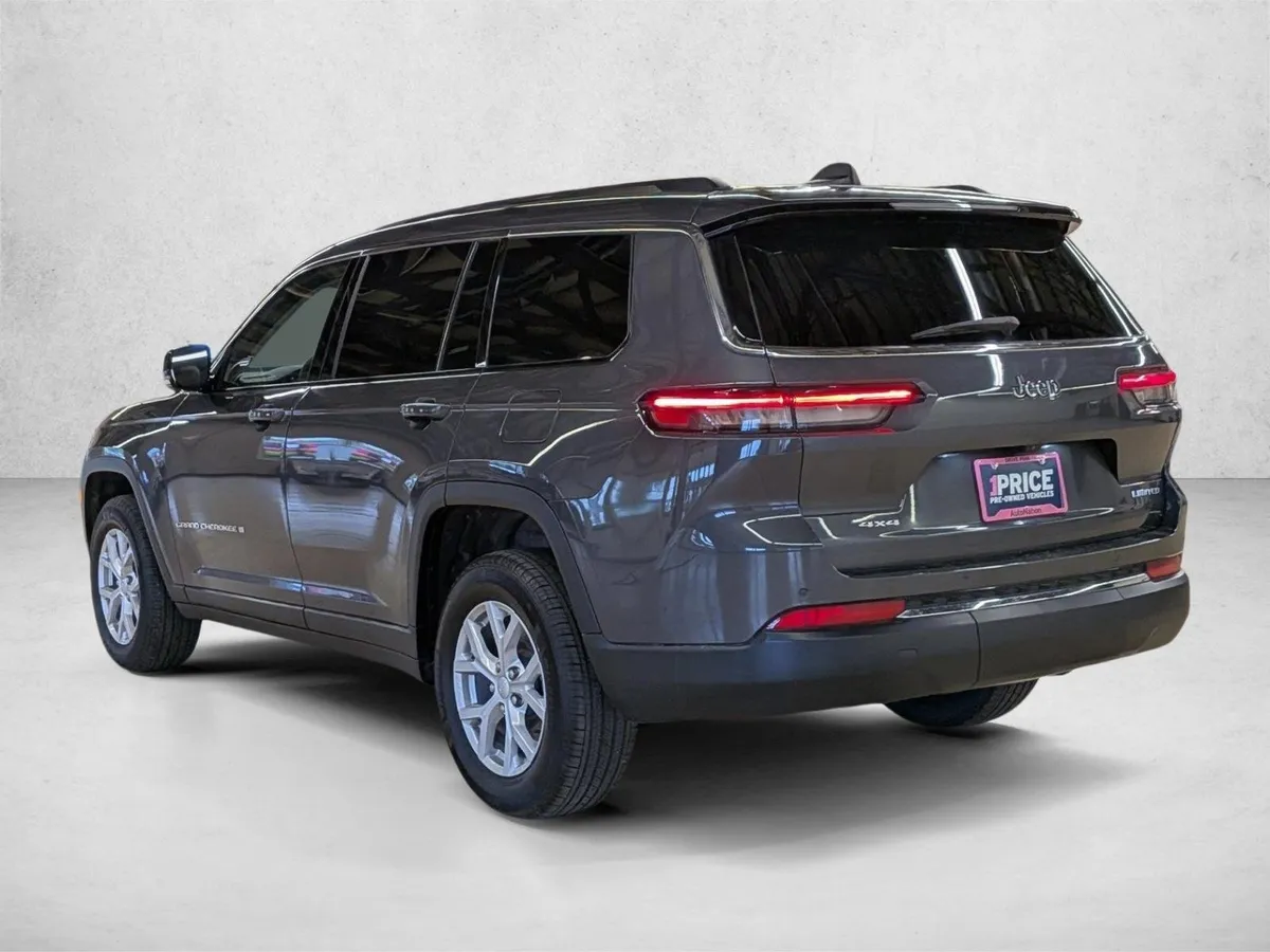 2023 Jeep Grand Cherokee L Limited thumbnail 8