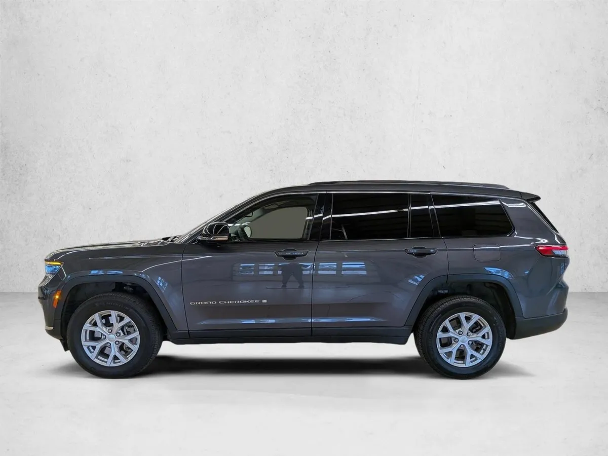 2023 Jeep Grand Cherokee L Limited thumbnail 9