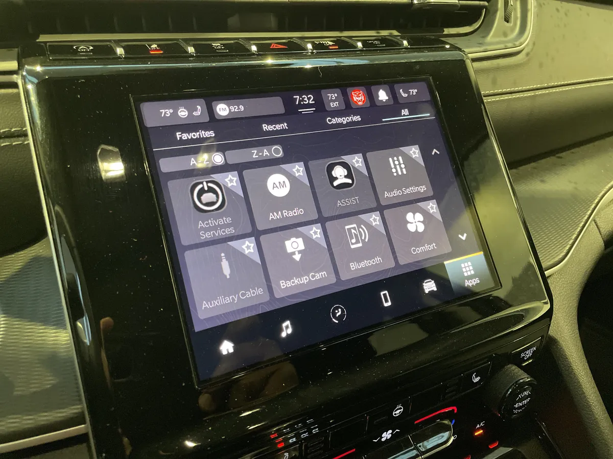 2023 Jeep Grand Cherokee Laredo thumbnail 25
