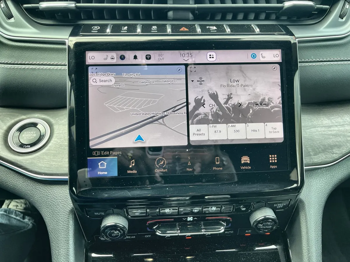 2023 Jeep Grand Cherokee Overland thumbnail 12
