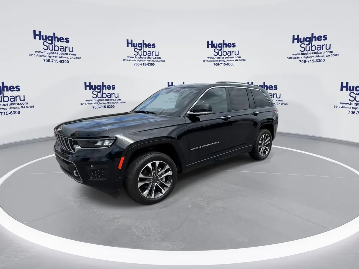 2023 Jeep Grand Cherokee Overland thumbnail 4