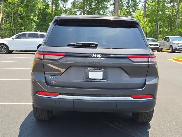 2023 Jeep Grand Cherokee RUBICON 4xe thumbnail 10