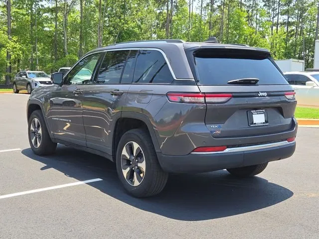 2023 Jeep Grand Cherokee RUBICON 4xe thumbnail 11