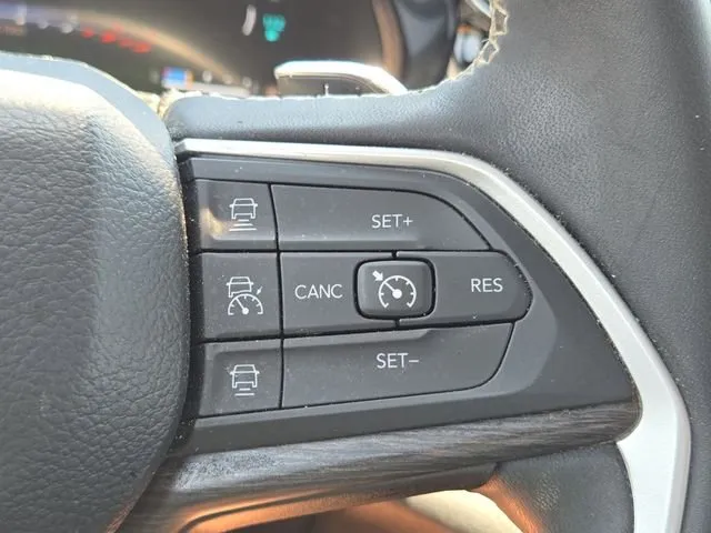 2023 Jeep Grand Cherokee RUBICON 4xe thumbnail 25