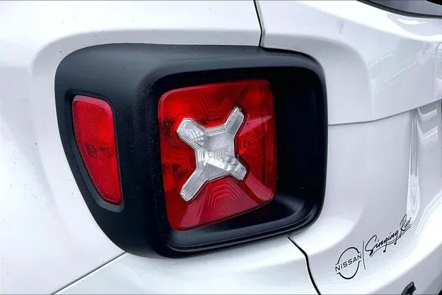 2023 Jeep Renegade Trailhawk thumbnail 20