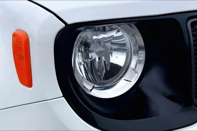 2023 Jeep Renegade Trailhawk thumbnail 29