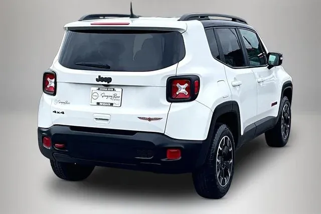 2023 Jeep Renegade Trailhawk thumbnail 5