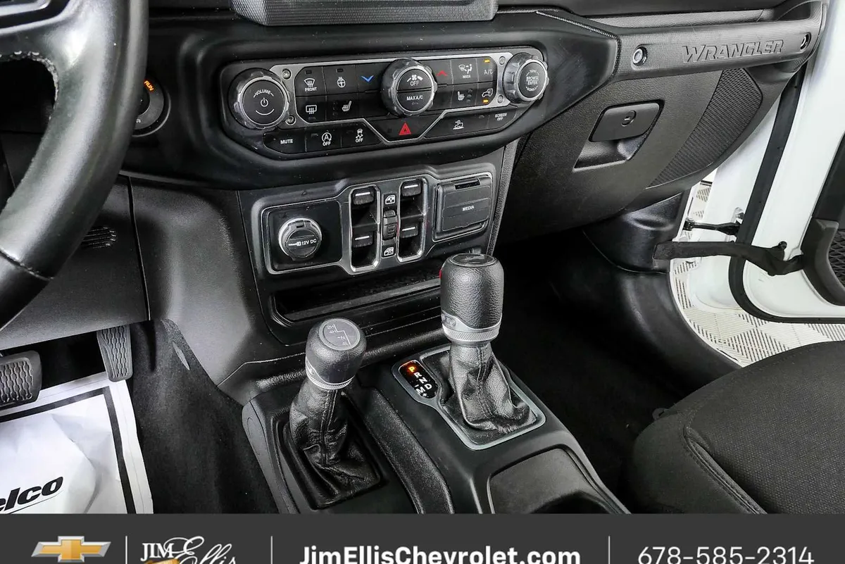 2023 Jeep Wrangler 4-Door Sport S 4x4 thumbnail 16