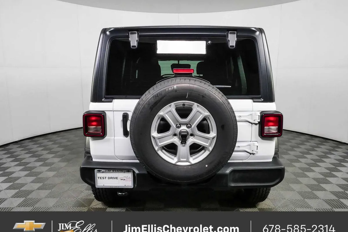 2023 Jeep Wrangler 4-Door Sport S 4x4 thumbnail 27