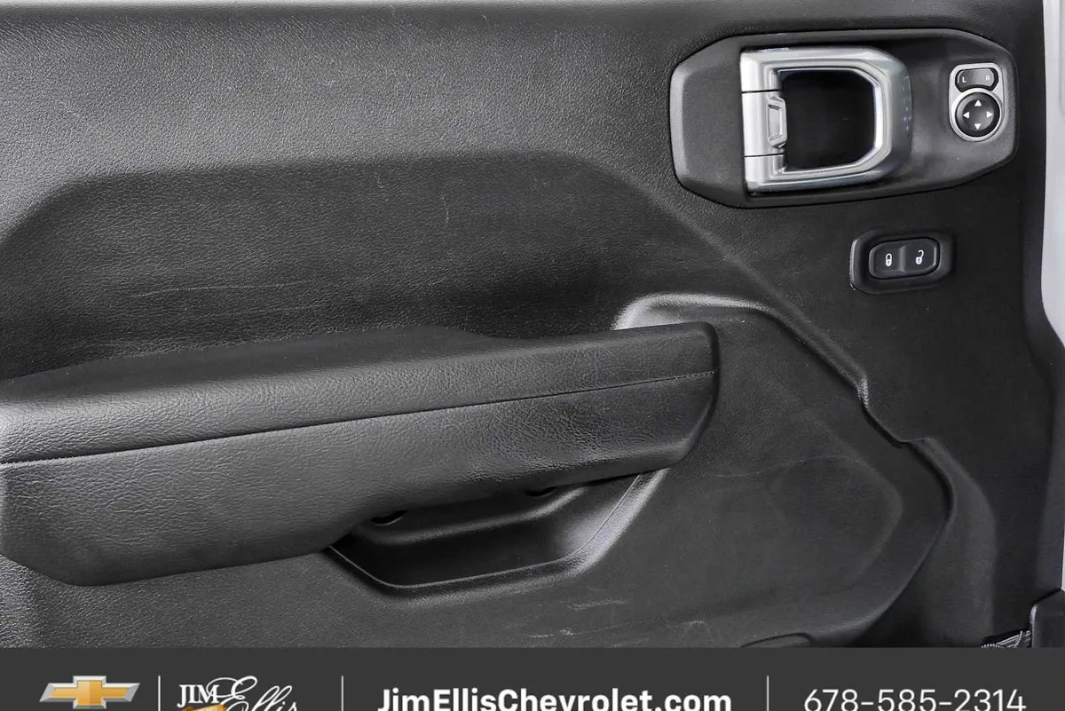 2023 Jeep Wrangler 4-Door Sport S 4x4 thumbnail 6
