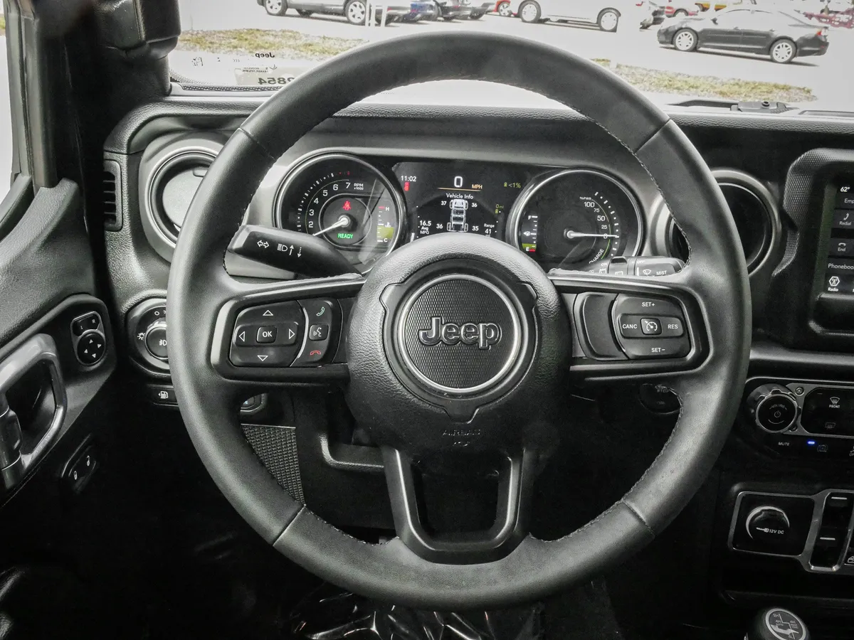 2023 Jeep Wrangler 4xe thumbnail 17