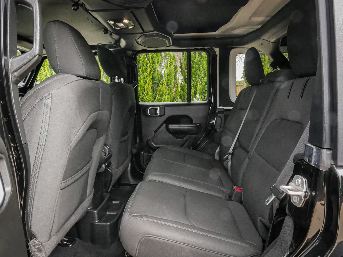 2023 Jeep Wrangler 4xe thumbnail 28