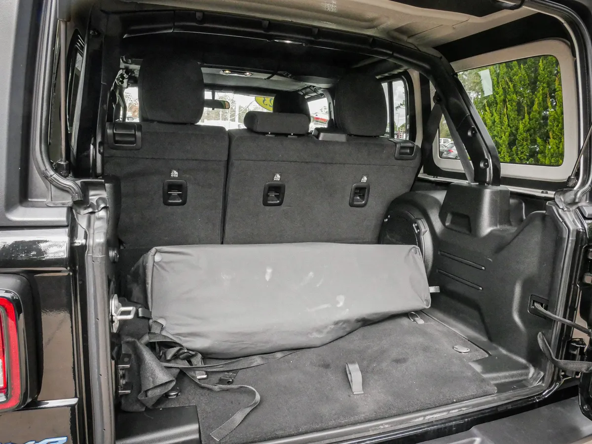 2023 Jeep Wrangler 4xe thumbnail 29