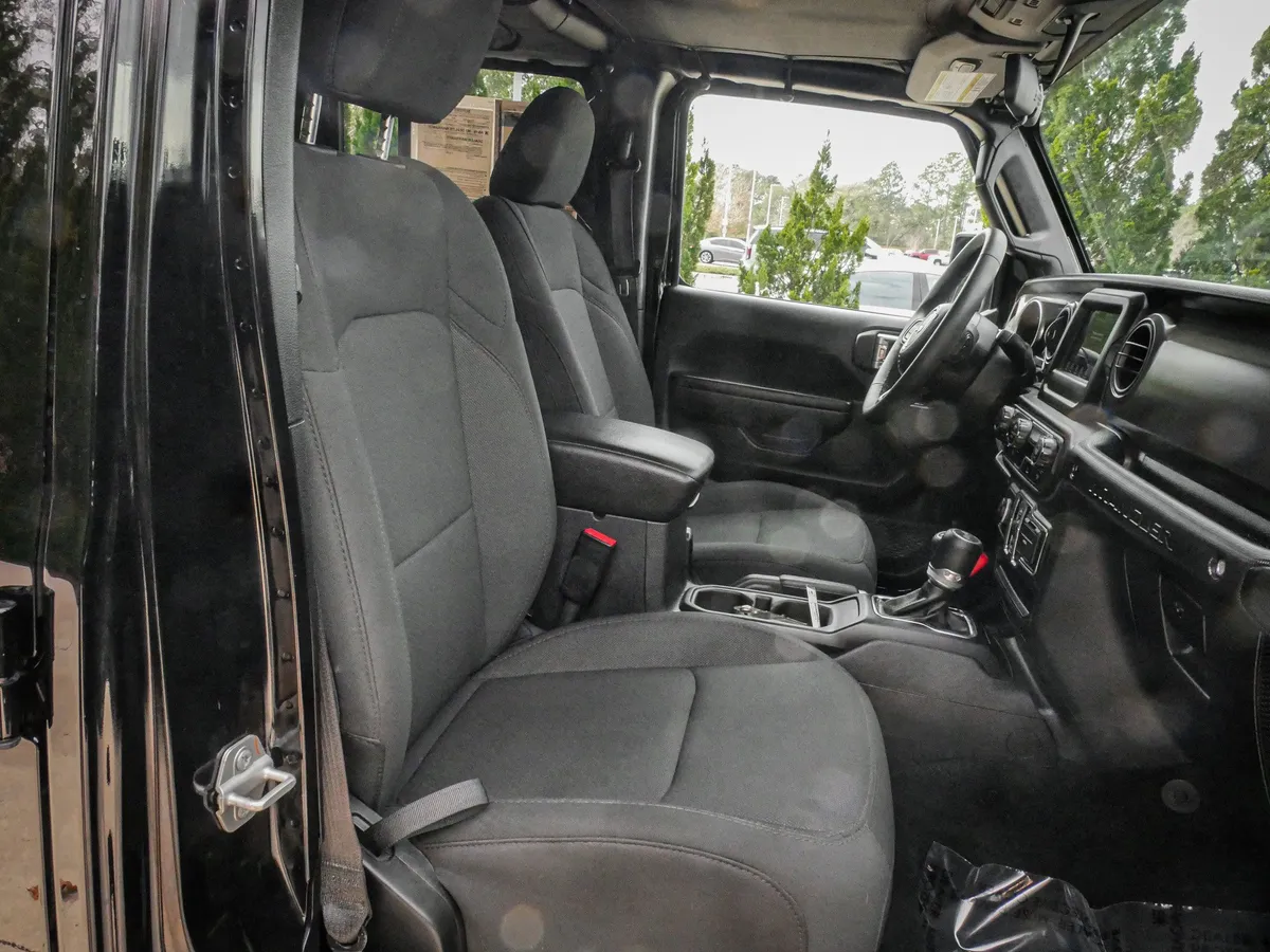 2023 Jeep Wrangler 4xe thumbnail 30