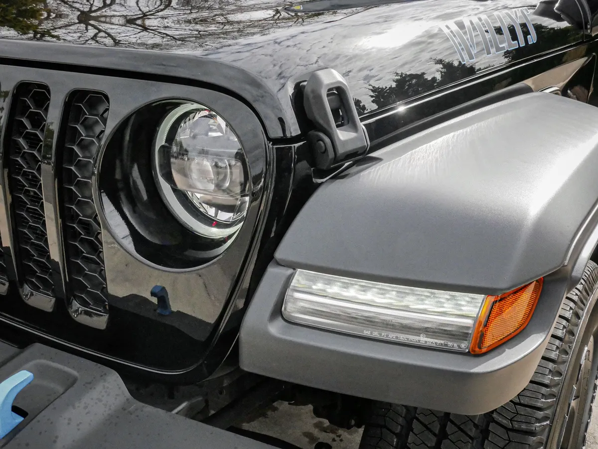 2023 Jeep Wrangler 4xe thumbnail 5