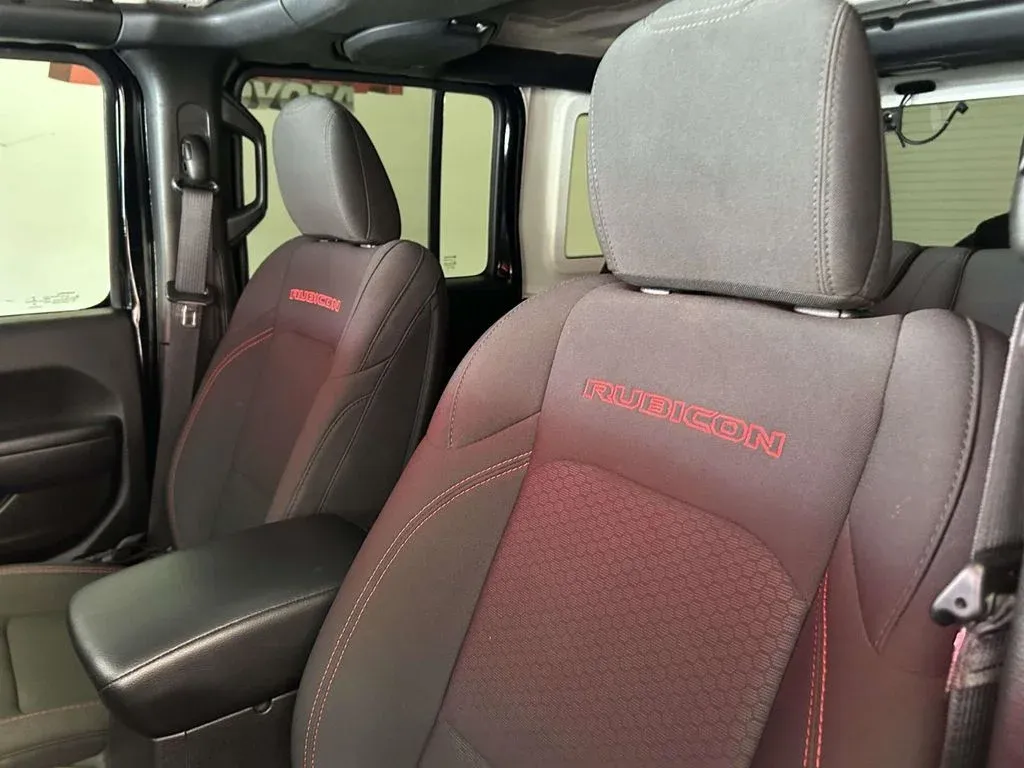 2023 Jeep Wrangler Rubicon thumbnail 15