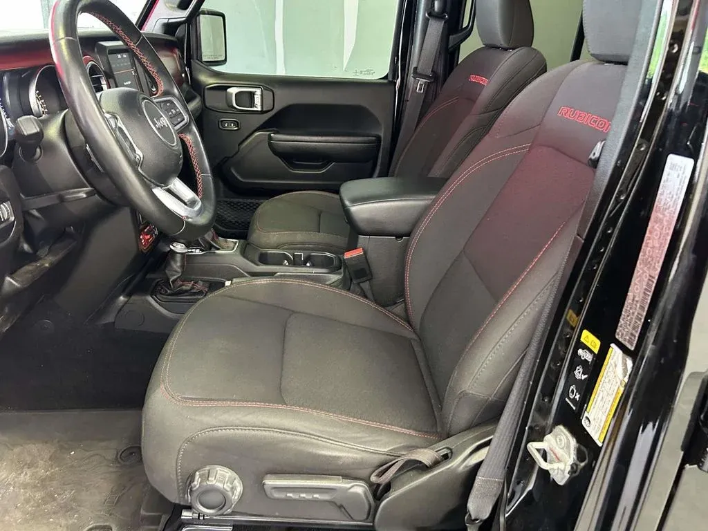 2023 Jeep Wrangler Rubicon thumbnail 19