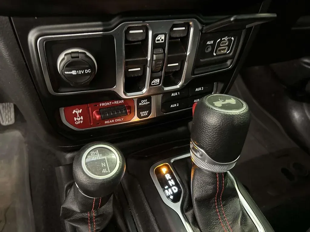 2023 Jeep Wrangler Rubicon thumbnail 25