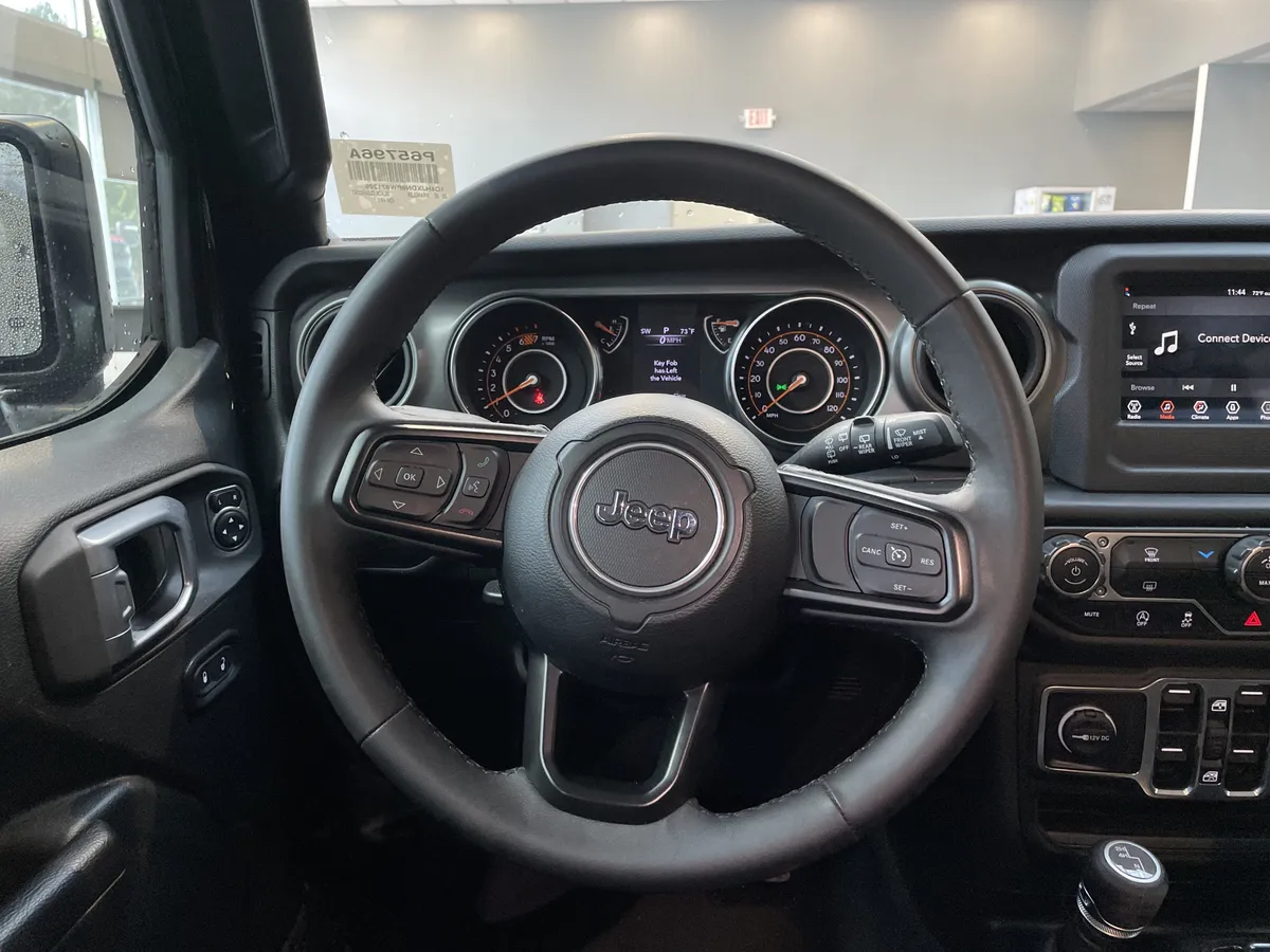 2023 Jeep Wrangler Sport S thumbnail 16