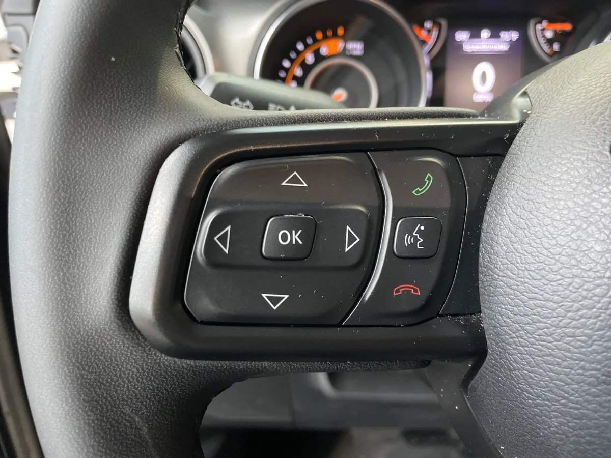 2023 Jeep Wrangler Sport S thumbnail 19