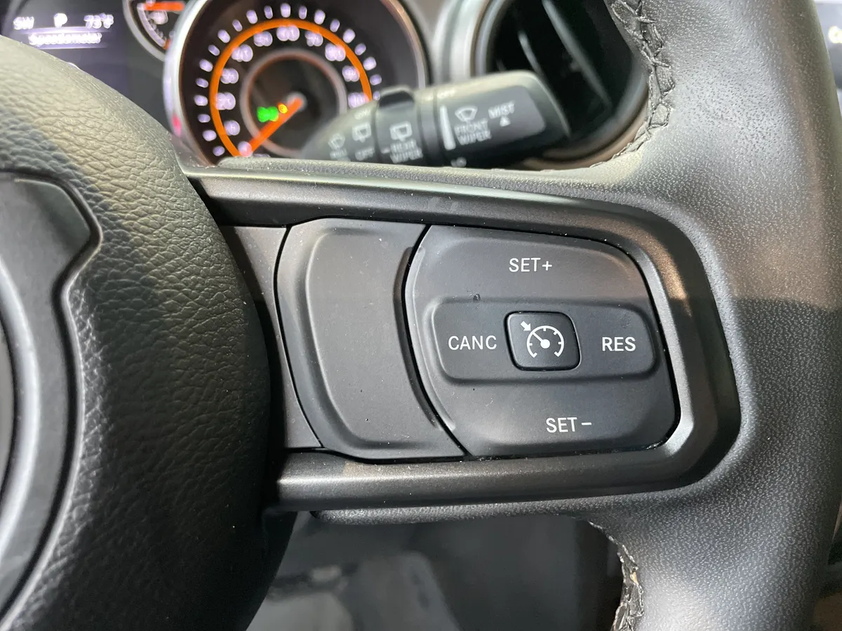 2023 Jeep Wrangler Sport S thumbnail 20