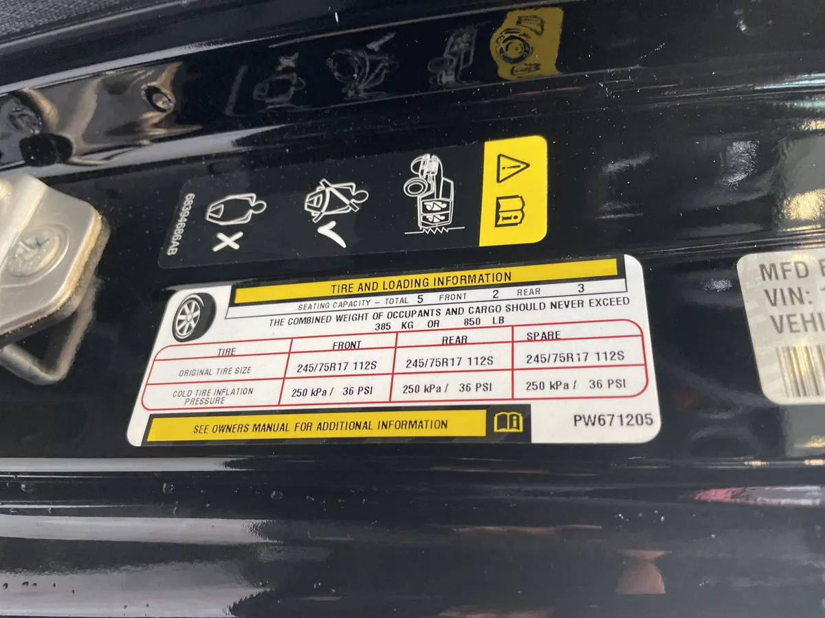 2023 Jeep Wrangler Sport S thumbnail 35