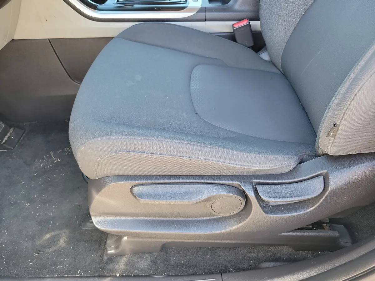 2023 Kia Carnival LX thumbnail 12