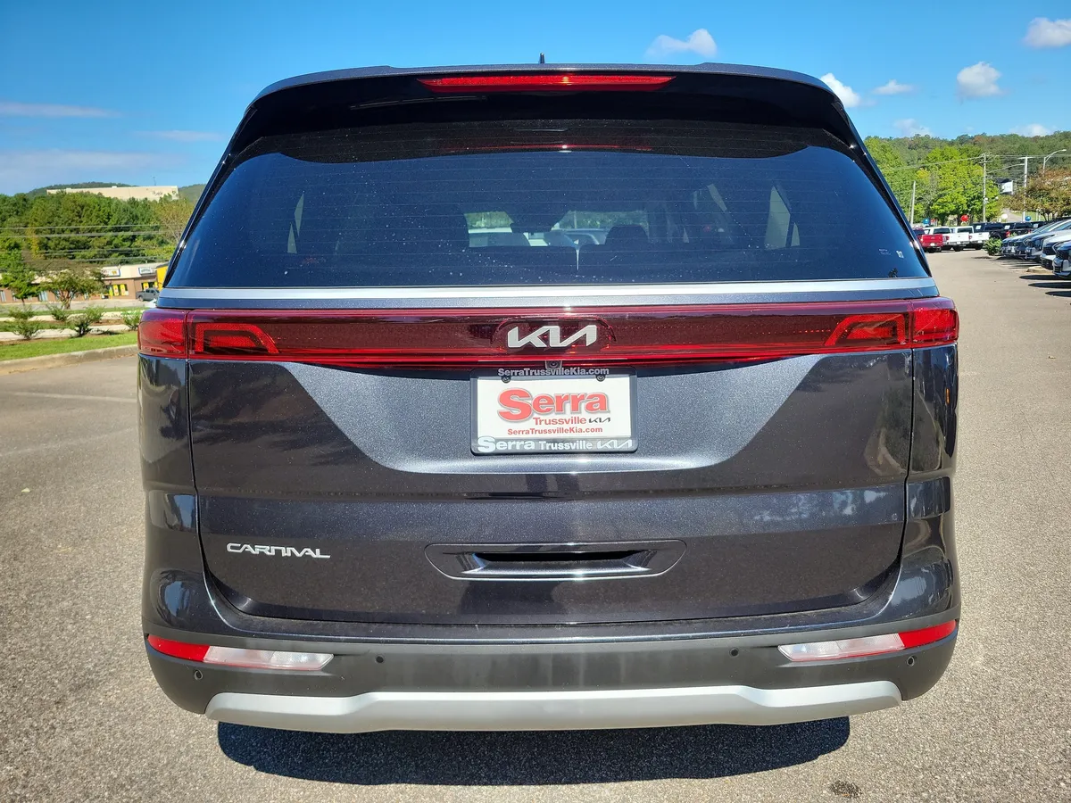 2023 Kia Carnival LX thumbnail 4