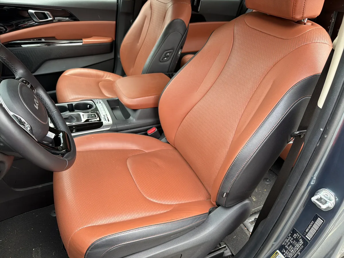 2023 Kia Carnival SX Prestige thumbnail 16