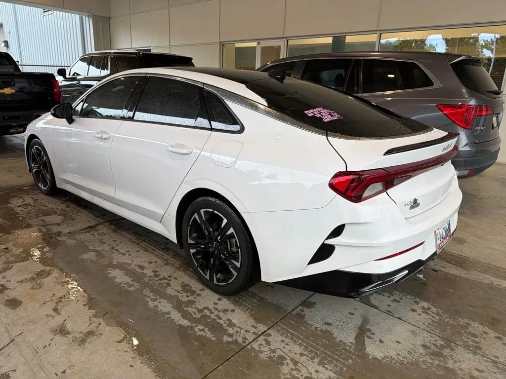 2023 Kia K5 GT-Line thumbnail 2