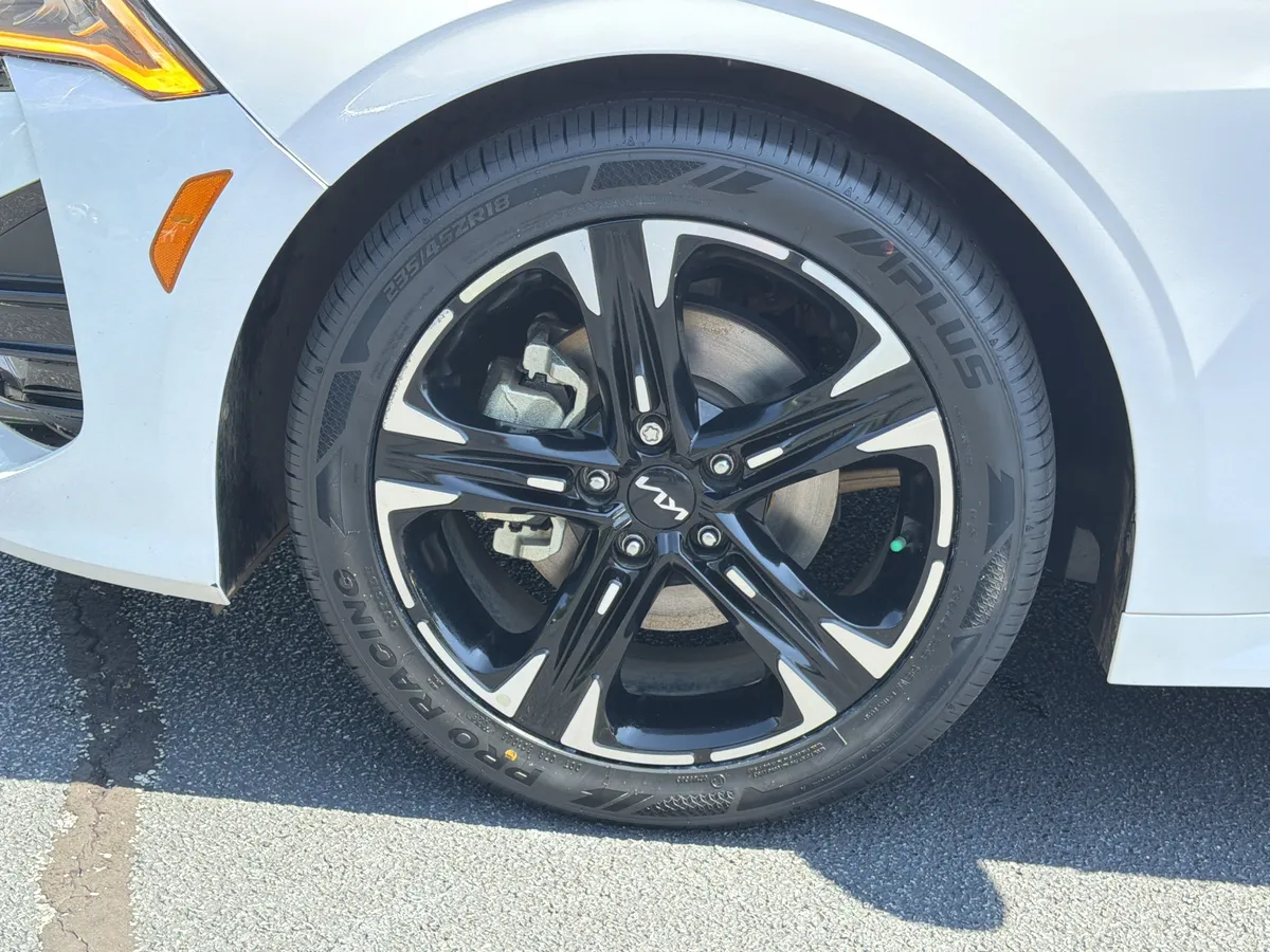 2023 Kia K5 GT-Line thumbnail 31