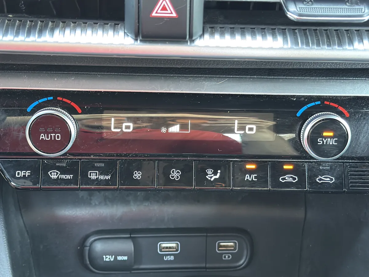2023 Kia K5 GT-Line thumbnail 7
