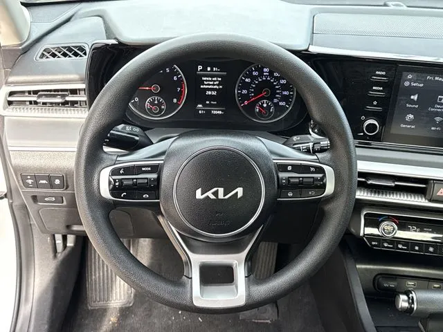 2023 Kia K5 LXS thumbnail 18