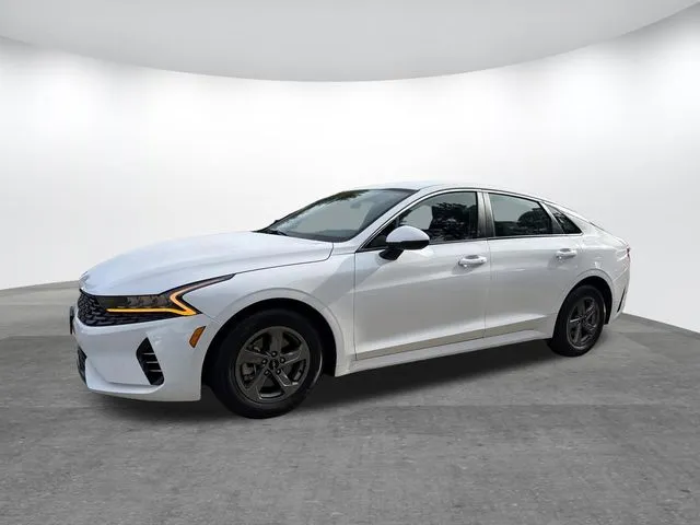 2023 Kia K5 LXS thumbnail 3