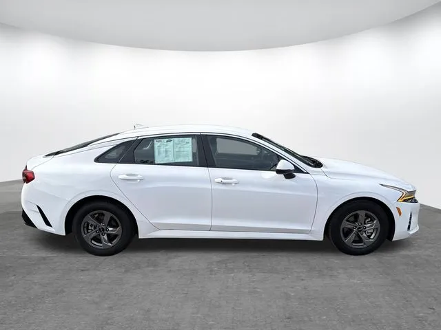 2023 Kia K5 LXS thumbnail 4