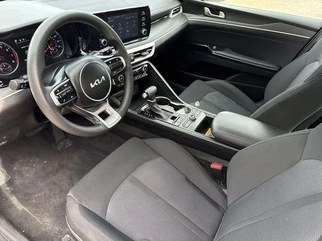 2023 Kia K5 LXS thumbnail 9