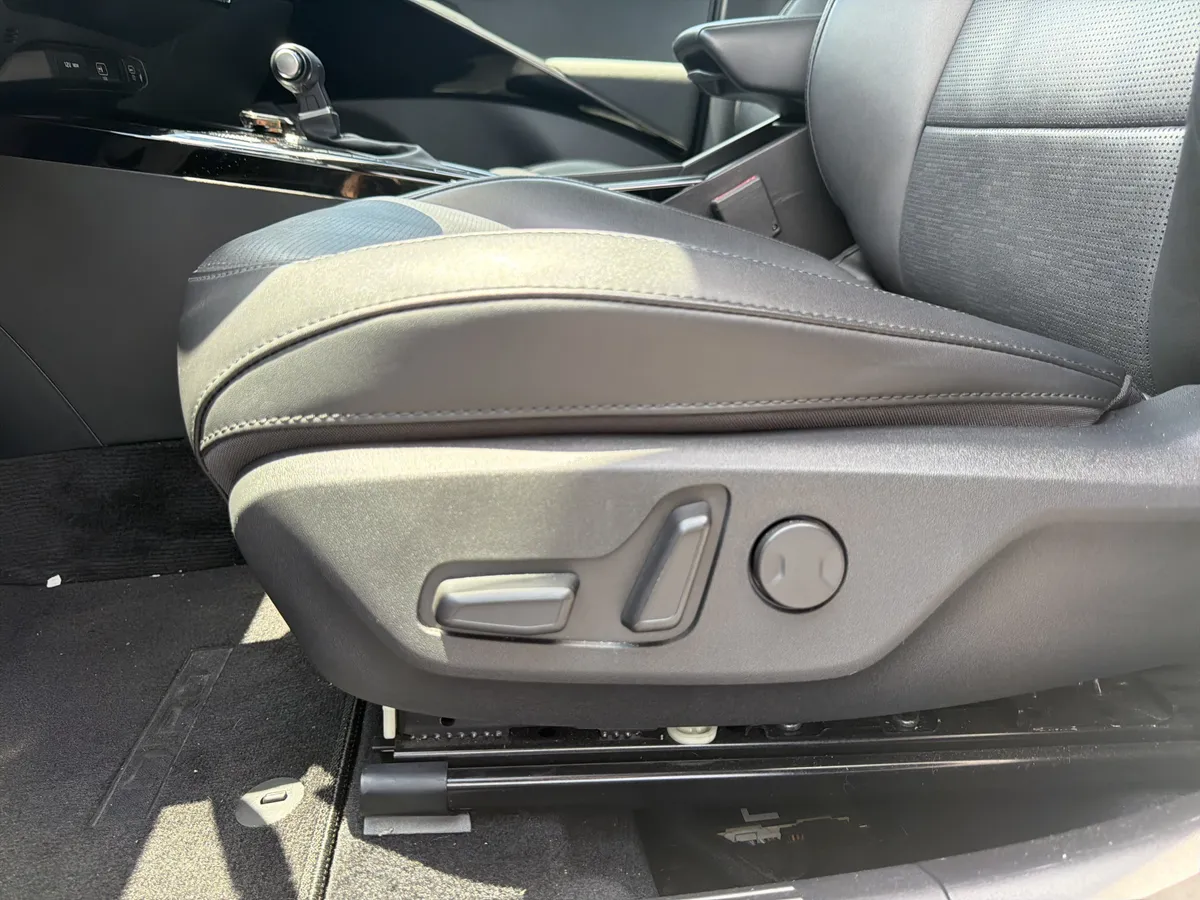 2023 Kia Niro SX Touring thumbnail 21