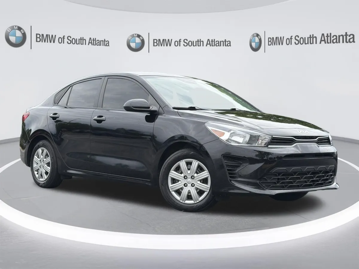 2023 Kia Rio LX thumbnail 2
