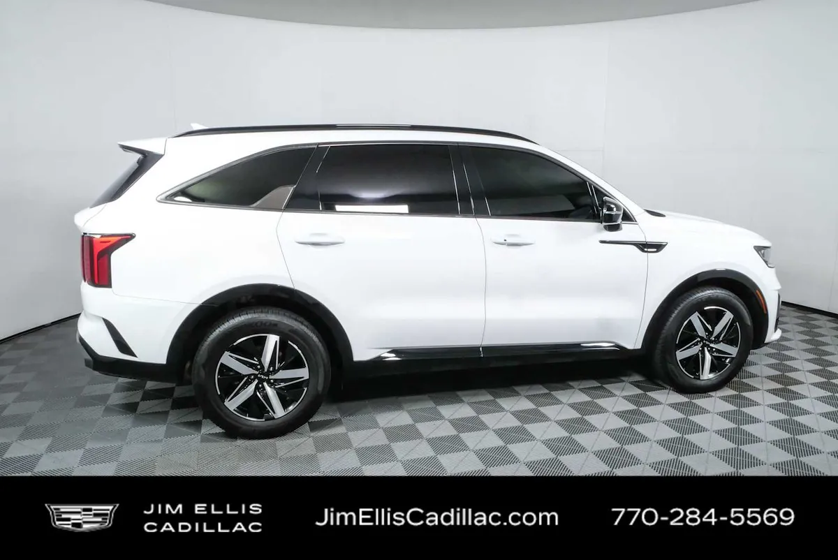 2023 Kia Sorento EX thumbnail 2